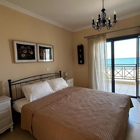 Beachfront Apartments Karpathos Town  Exterior photo