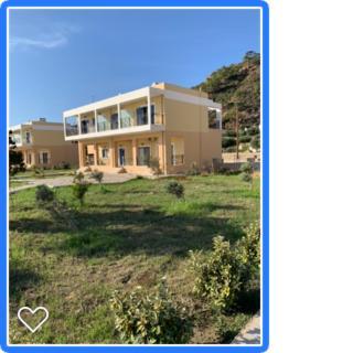 Beachfront Apartments Karpathos Town  Exterior photo